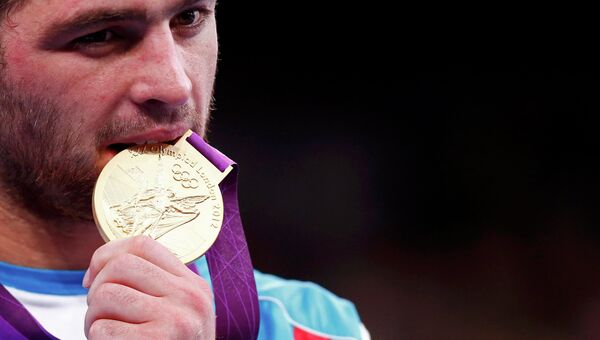 Азербайджанский борец-вольник Шарифов завоевал золото на Олимпиаде