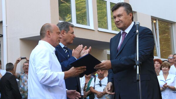 Севастополь президент Украина Янукович больница визит