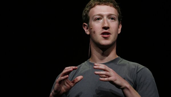 Состояние главы Facebook сократилось на $600 млн из-за падения акций