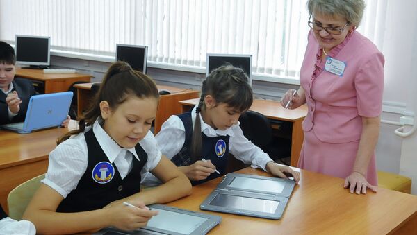 Электронные учебники в России не потребуют лицензионных программ