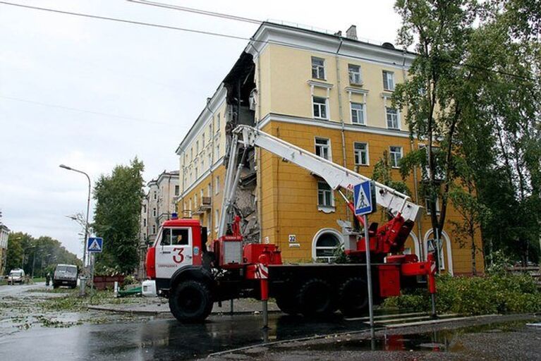 В Северодвинске обрушился подъезд жилого дома