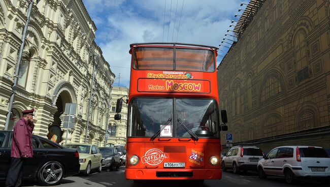 Двухэтажные экскурсионные автобусы сити-туры в Москве