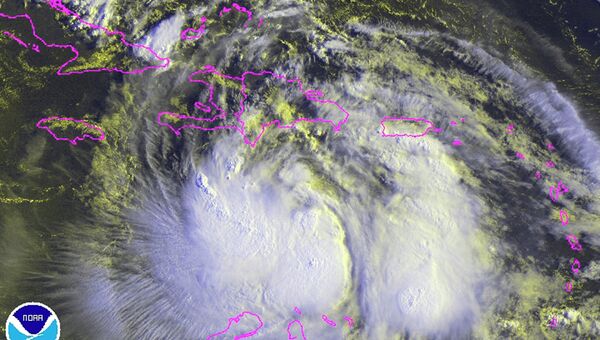 Атлантический шторм Исаак. Вид со спутника