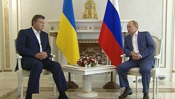 Янукович попросил Путина помочь во вступлении в ШОС