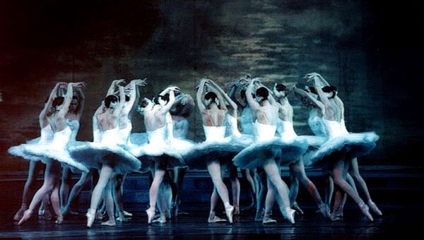 Театр Кремлёвский балет. Спектакль Лебединое озеро. Архивное фото