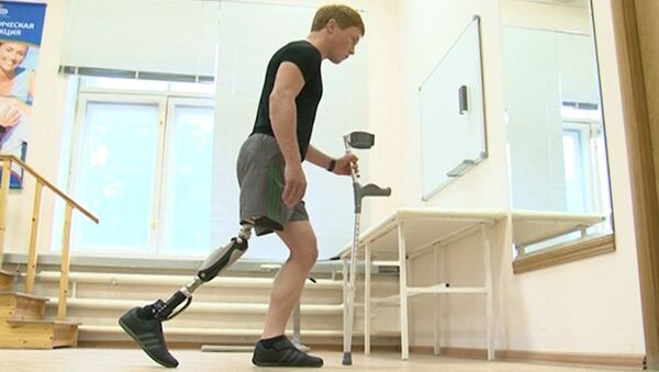 Поиски равновесия: чемпион России по брейк-дансу учится жить без ноги