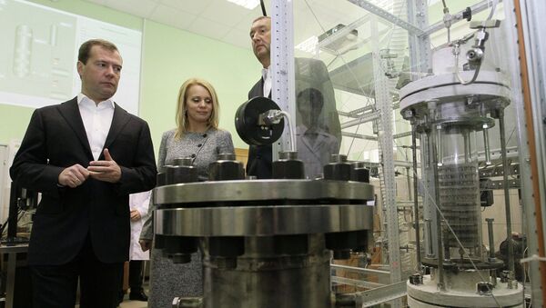 Дмитрий Медведев посетил Санкт-Петербургский государственный технологический институт