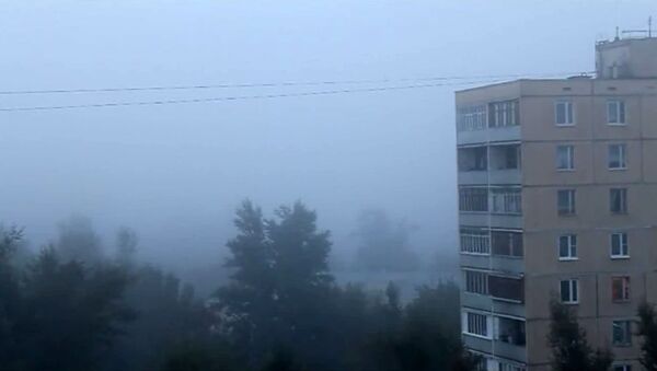 Густой туман окутал утреннюю Москву