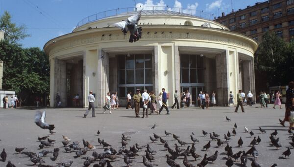 Наземный вестибюль станции метро Новокузнецкая. Архивное фото
