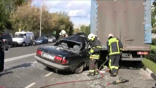 Два человека погибли в дорожных авариях на юге Москвы