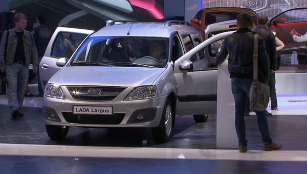 Кроссовер Lifan и минивэн Lada Largus - бюджетные новинки автосалона 2012