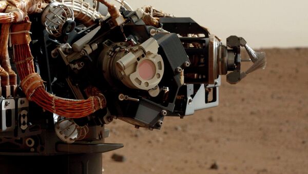Камера MAHLI на манипуляторе марсохода Curiosity
