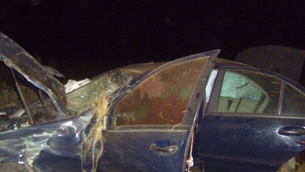 Авария с участием автомобиля Mercedes в Ставропольском крае