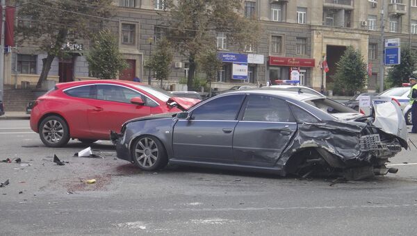 Шесть автомобилей столкнулись в Москве на Кутузовском проспекте