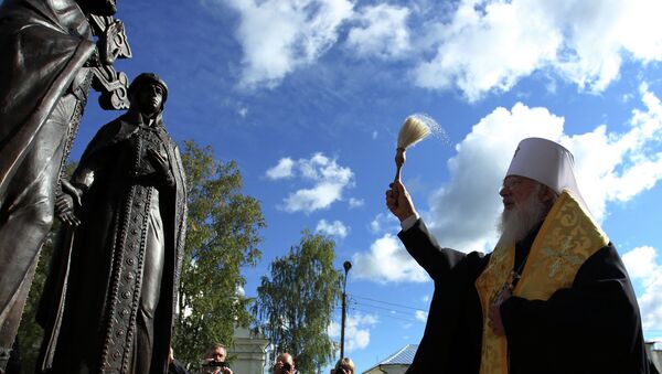 Открытие памятника Петру и Февронии в Великом Новгороде. Архивное фото