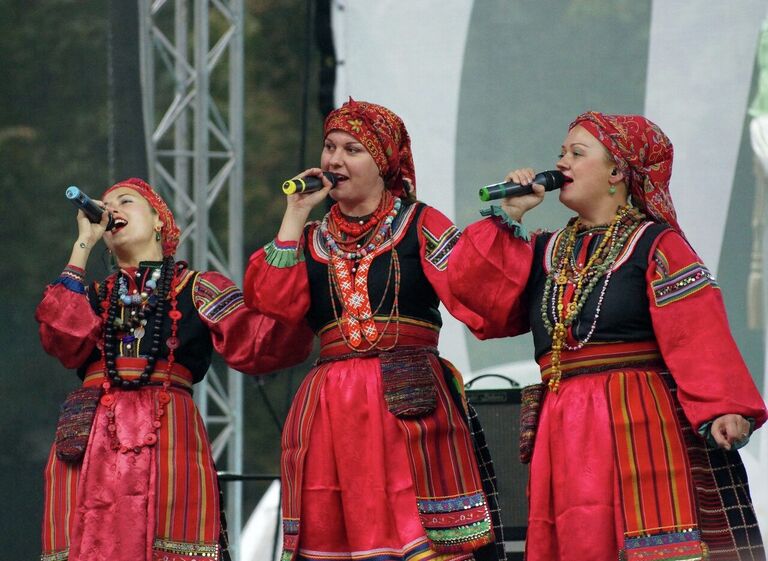 Ежегодный фестиваль Folk Day в саду Эрмитаж