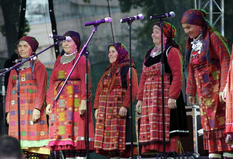 Ежегодный фестиваль Folk Day в саду Эрмитаж