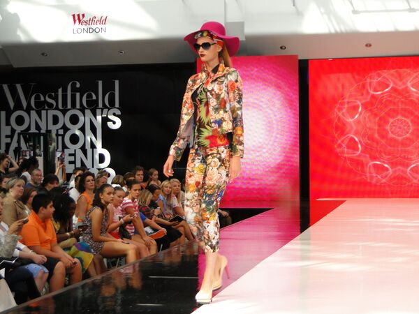 Мода Лондон показ Westfield Fashion Weekend