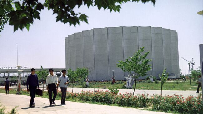 Вид на Дворец искусств в Ташкенте. Архивное фото