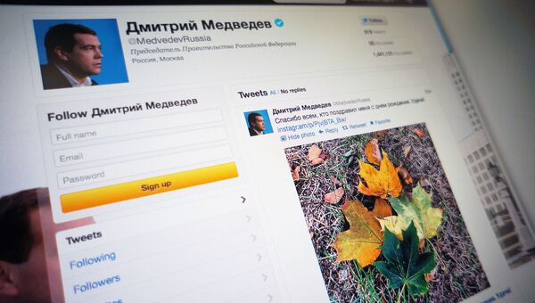 Дмитрий Медведев через Twitter поблагодарил всех, кто поздравил его с 47-летием