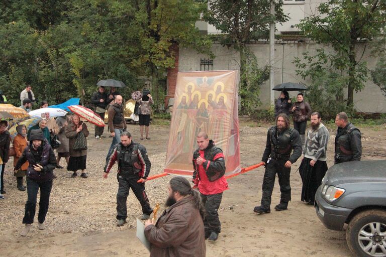 Крестный ход на байках: Ночные волки привезли икону в Ногинск