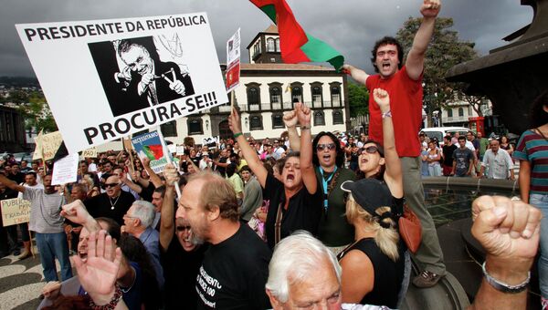 Акции протеста против экономической политики прошли в Португалии
