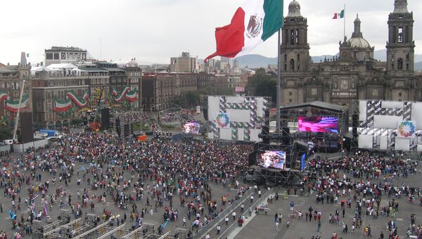 Мексиканцы празднуют День независимости