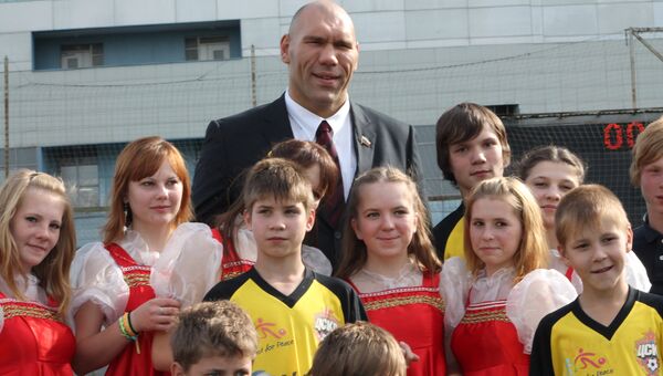 Звезды футбол дети благотворительность Москва