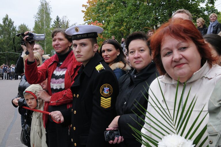 За церемонией принятия  Торжественного обещания с волнением 