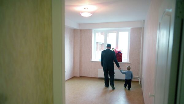 Заселение семьи из Новосибирска в новую квартиру
