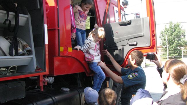 Пожарная часть Отрадный дети пожарный