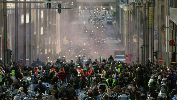 Тысячи байкеров протестовали в Брюсселе против техконтроля для мотоциклов