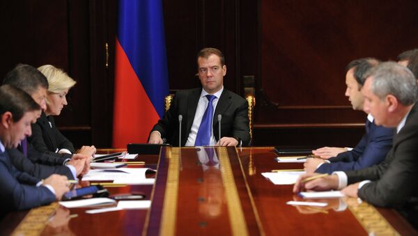 Медведев считает возможным ужесточить наказание пьяным водителям