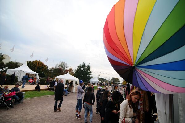 Осенний арт-шоппинг: фестиваль Seasons в московском парке