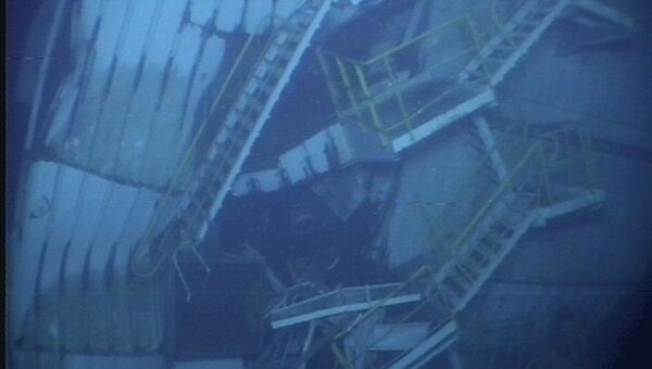 Затонувшая в Охотском море платформа «Кольская». Архивное фото