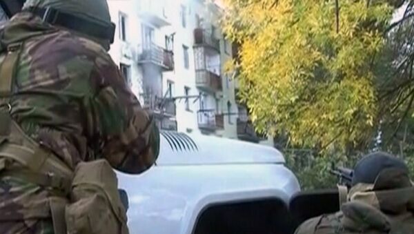 Спецназовцы обстреляли квартиру в пятиэтажке, где скрывались боевики