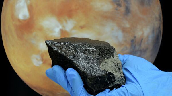 Срез марсианского метеорита, упавшего в районе марокканского города Тиссинт в 2011 году