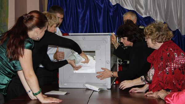 Подсчет голосов на избирательном участке в Амурской области