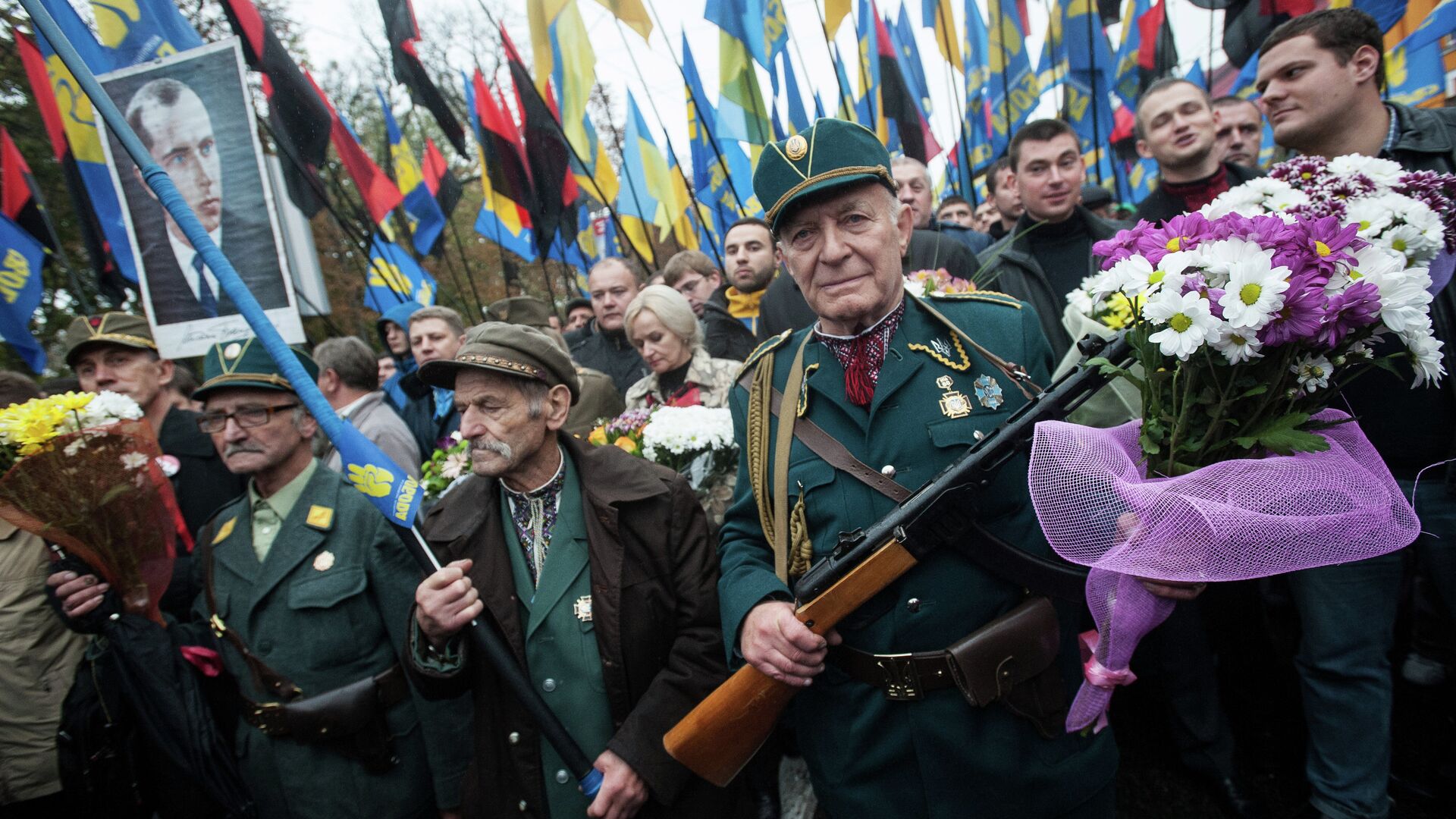 Марш по случаю 70-летия Украинской повстанческой армии. Архивное фото - РИА Новости, 1920, 15.10.2014