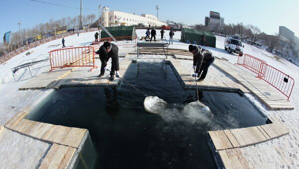 Подготовка к крещенским купаниям в регионах России
