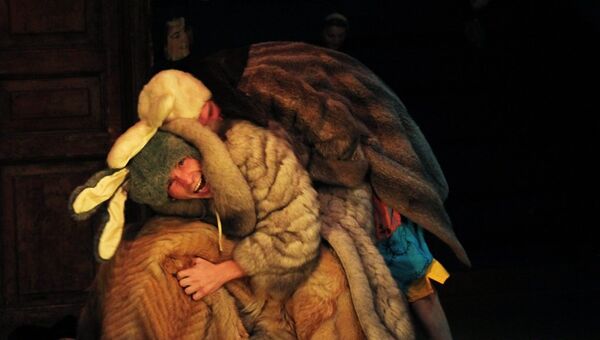 Сцена из спектакля Карло Гольдони Слуга двух господ в постановке екатеринбургского Коляда-театра