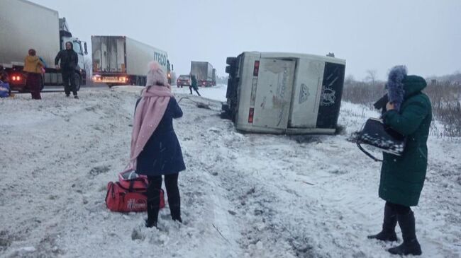 Место ДТП с участием автобуса в Волгоградской области