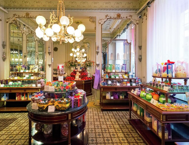 Кондитерская Demel