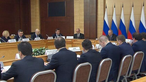 Путин: Требуется упрочить финансовое положение муниципальных структур