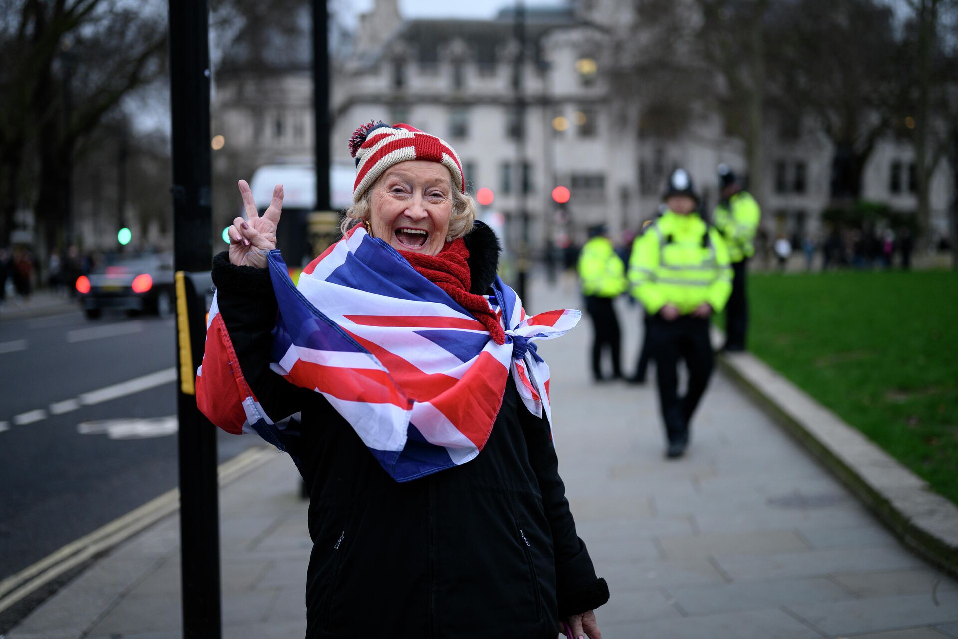 Сторонница Brexit на торжественных мероприятиях, посвященных выходу Великобритании из ЕС (Brexit Party) на площади Парламента в Лондоне - РИА Новости, 1920, 10.10.2022