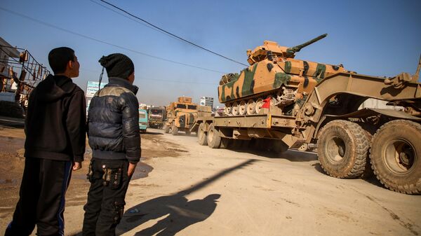Колонна турецкой военной техники в сирийской провинции Идлиб