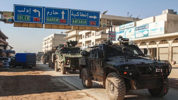 Колонна турецкой военной техники в сирийской провинции Идлиб