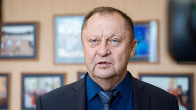 временно исполняющий обязанности главного тренера ВК Урал Валерий Багметов