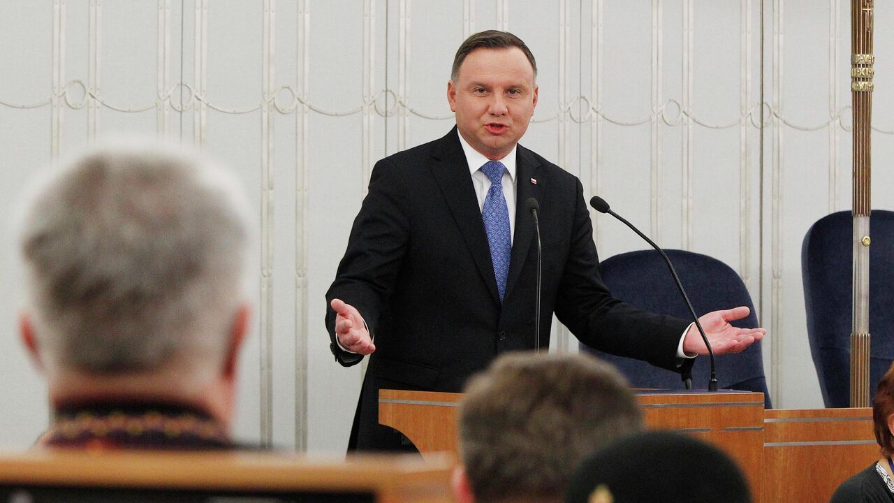 Польша не будет направлять на Украину ни солдат, ни технику, заявил Дуда