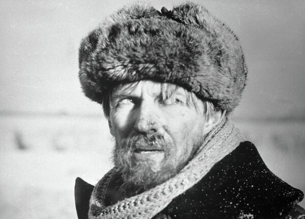 Любшин в фильме Тема Любшин в фильме Тема